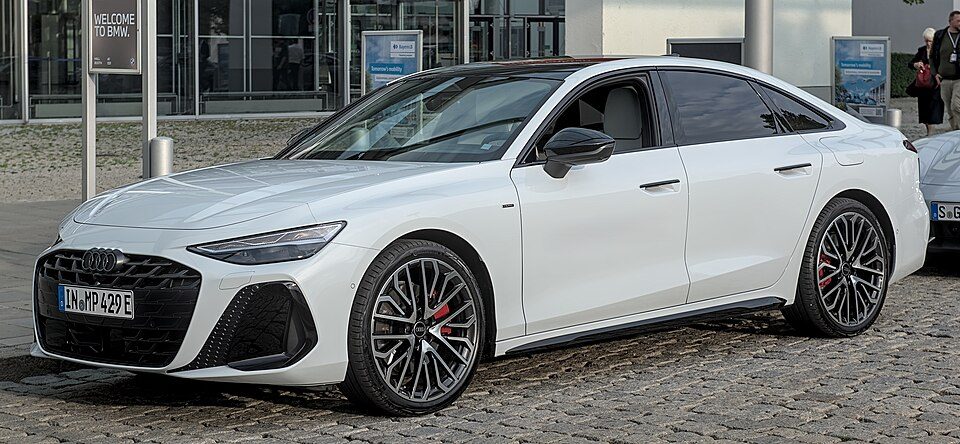 Audi A6 2.0T Premium Plus Sedan